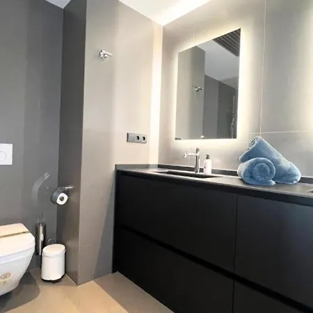 Rivendale 2 Bedroom 2 Bathroom With Balcony And Sea Views In The Nogalera Complex By Namaste Elite Lägenhet