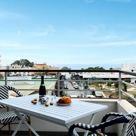 Rivendale 2 Bedroom 2 Bathroom With Balcony And Sea Views In The Nogalera Complex By Namaste Elite Apartmán