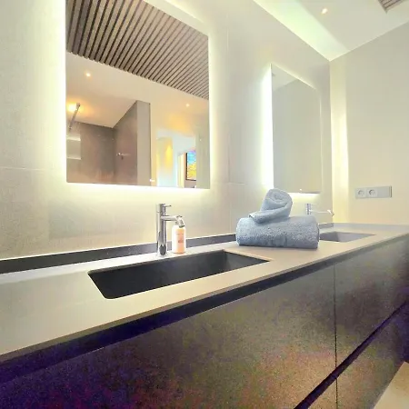 Rivendale 2 Bedroom 2 Bathroom With Balcony And Sea Views In The Nogalera Complex By Namaste Elite Lägenhet