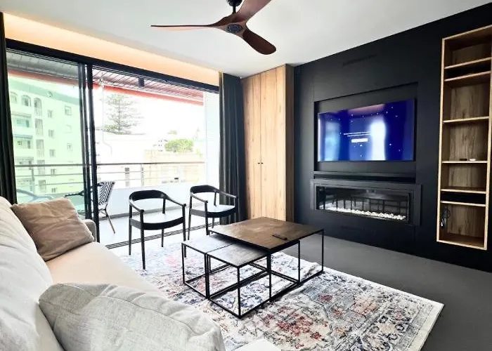 Rivendale 2 Bedroom 2 Bathroom With Balcony And Sea Views In The Nogalera Complex By Namaste Elite アパート トレモリノス