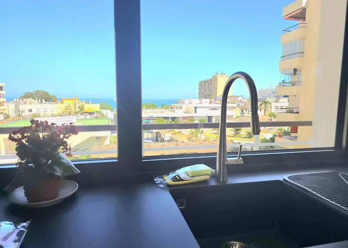 Rivendale 2 Bedroom 2 Bathroom With Balcony And Sea Views In The Nogalera Complex By Namaste Elite トレモリノス