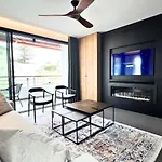 Rivendale 2 Bedroom 2 Bathroom With Balcony And Sea Views In The Nogalera Complex By Namaste Elite Апартаменты Торремолинос