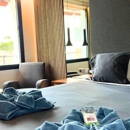 Rivendale 2 Bedroom 2 Bathroom With Balcony And Sea Views In The Nogalera Complex By Namaste Elite