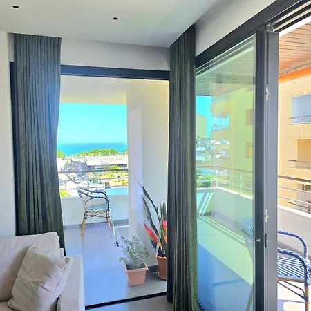 Rivendale 2 Bedroom 2 Bathroom With Balcony And Sea Views In The Nogalera Complex By Namaste Elite شقة توريمولينوس