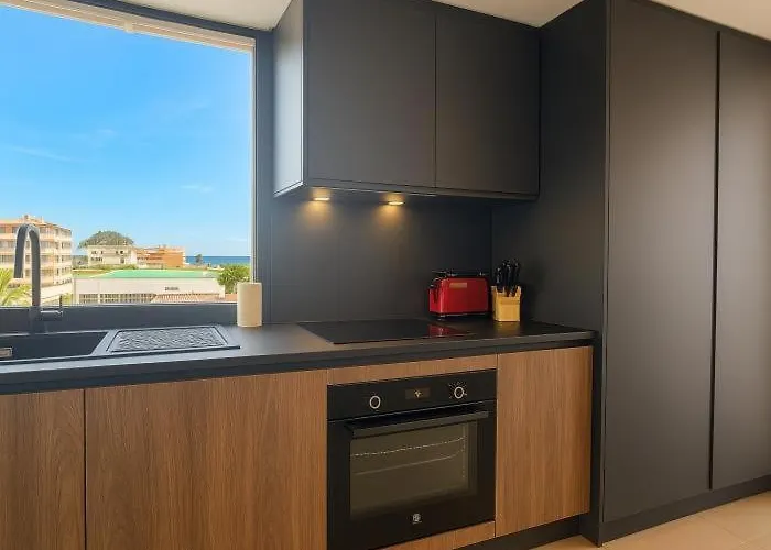 Rivendale 2 Bedroom 2 Bathroom With Balcony And Sea Views In The Nogalera Complex By Namaste Elite Apartmán *