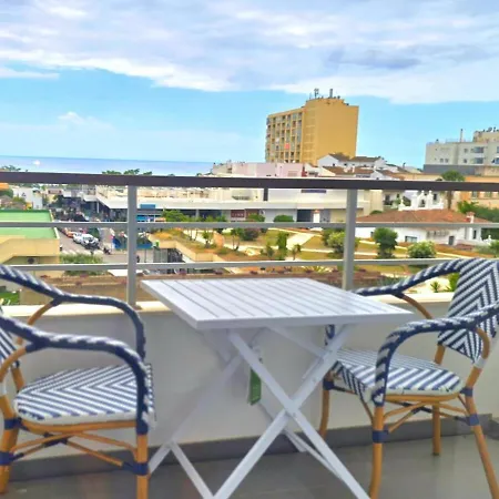 Rivendale 2 Bedroom 2 Bathroom With Balcony And Sea Views In The Nogalera Complex By Namaste Elite アパート トレモリノス