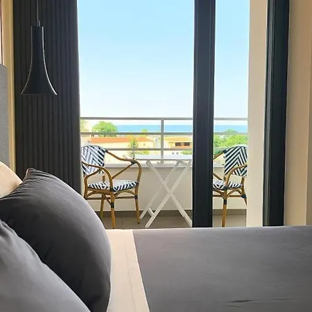 Rivendale 2 Bedroom 2 Bathroom With Balcony And Sea Views In The Nogalera Complex By Namaste Elite *