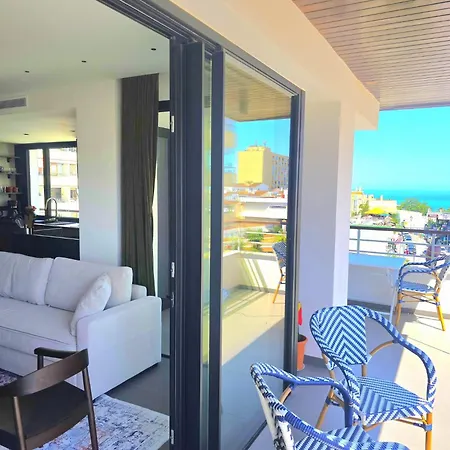 Rivendale 2 Bedroom 2 Bathroom With Balcony And Sea Views In The Nogalera Complex By Namaste Elite トレモリノス